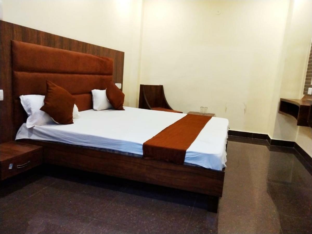 Sukhman International Hotel Near Amritsar Railway Station Exterior foto